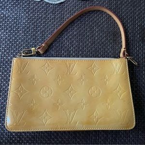 Authentic Louis Vuitton Vernis Lexington Hand Bag Pouch in Gold TH0968